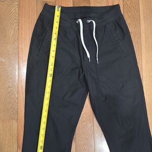 Vuori Men's Charcoal Joggers with White Drawstring